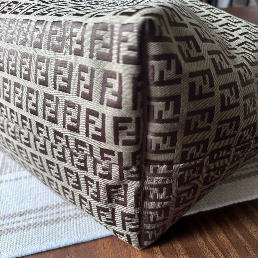 Fendi Signature Brown and Tan Tote - Picture 3 of 11